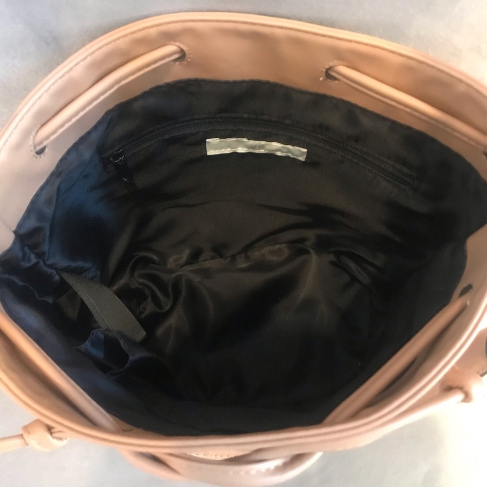 H&M Block Patterned Bucket Bag - image 8